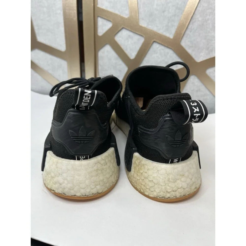Adidas Originals NMD R1 Black/White/Gum Bottom Sneakers Size Men's 9 GZ9257